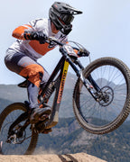 OutdoorMaster Full Face Mountain Bike Helmet for Men & Women-Two Removable Chin Pad Mountain Bike Helmet Grizzly, Ventilation Lightweight Racing Downhill DH BMX MTB Helmet